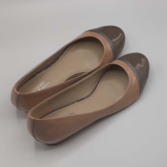 Naturalizer Nehara Flats - Picture 1 of 7